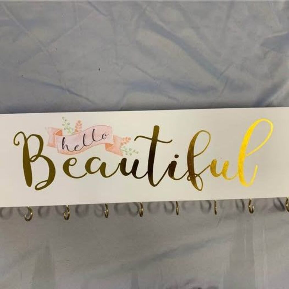 Jewelry hanger